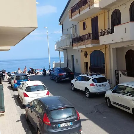 La Casa Al Mare Di Pippo Apartment Mascali