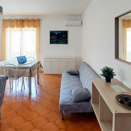 Apartment La Casa Al Mare Di Pippo *